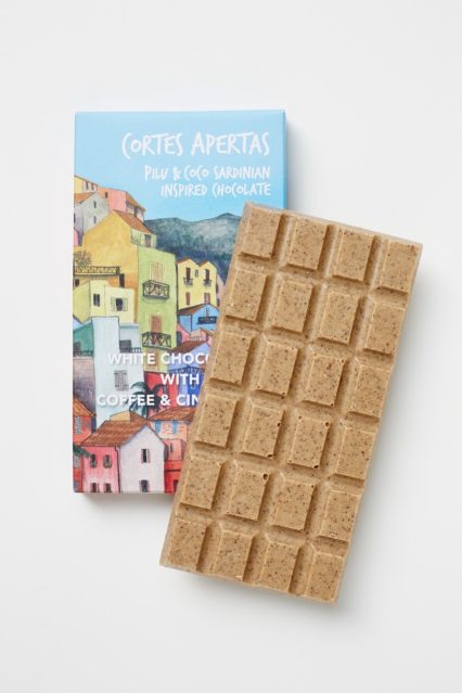 Pilu White Coffee and Cinnamon Coco Chocolate artisan chocolate bar in light brown with coffee and cinnamon flavour